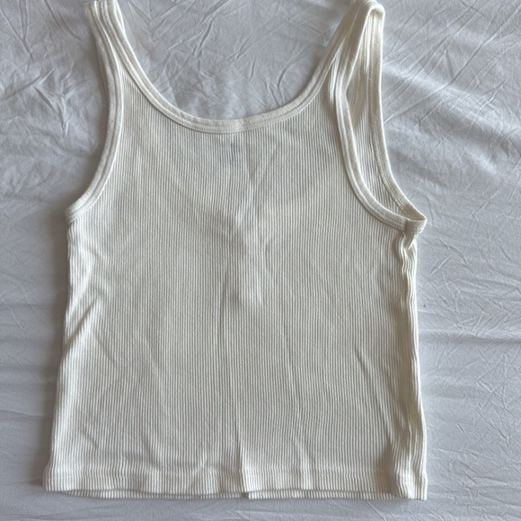 Brandy Melville Dalis Tank (White) - Picture 7 of 7